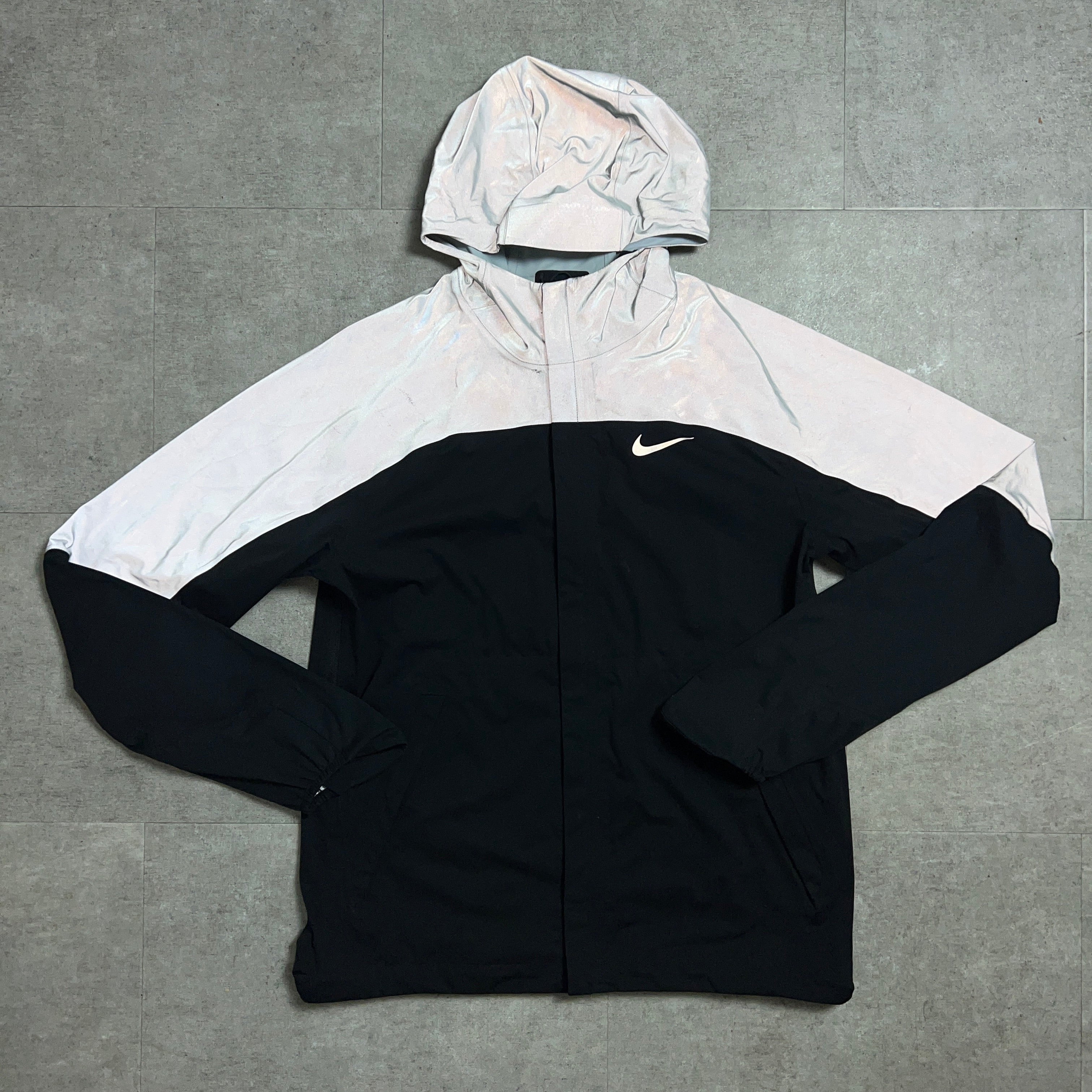 Nike shieldrunner flash jacket hot sale